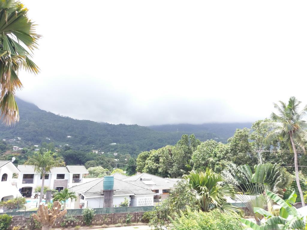 Flower Garden Self-Catering Apartments Beau Vallon  Extérieur photo