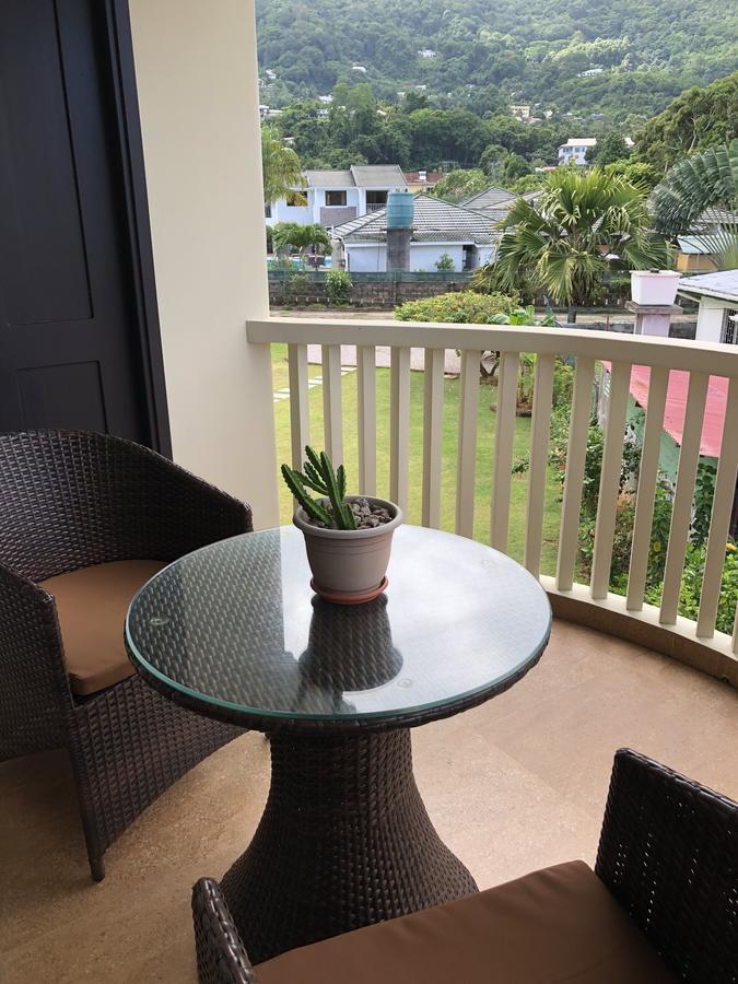 Flower Garden Self-Catering Apartments Beau Vallon  Extérieur photo